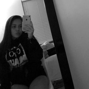 Meet your Posher, Leticia